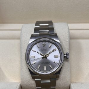 Rolex - Oyster Perpetual  Ref.126000 Edition Domino’s Pizza