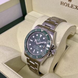 Rolex Submariner Date “Hulk” Ref 116610LV Full Set