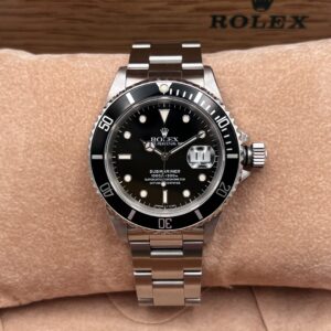Rolex - Submariner Date Ref. 16610