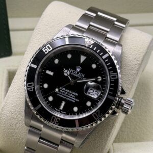 Rolex - Submariner Date Ref. 16610LN